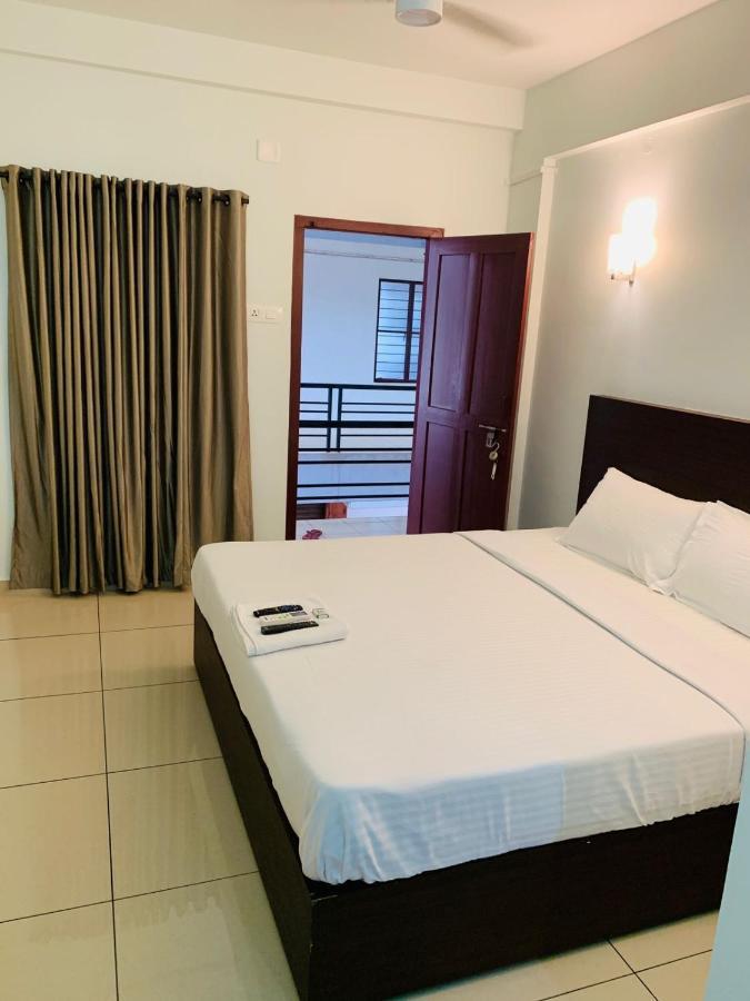 Hotel Apsara Residency Perintalmanna Exterior foto