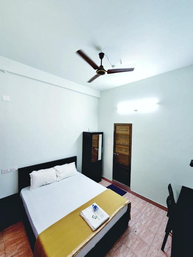 Hotel Apsara Residency Perintalmanna Exterior foto